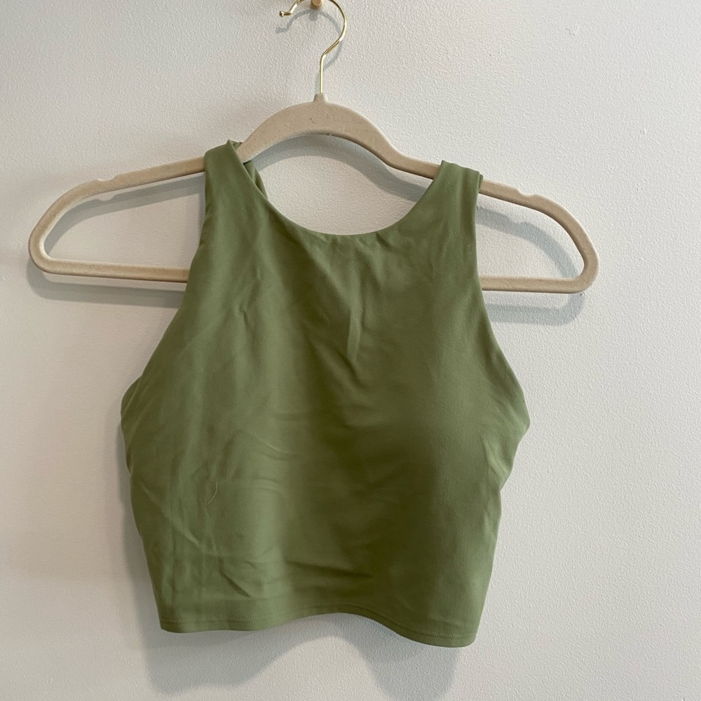 Athleta women’s conscious crop bra
